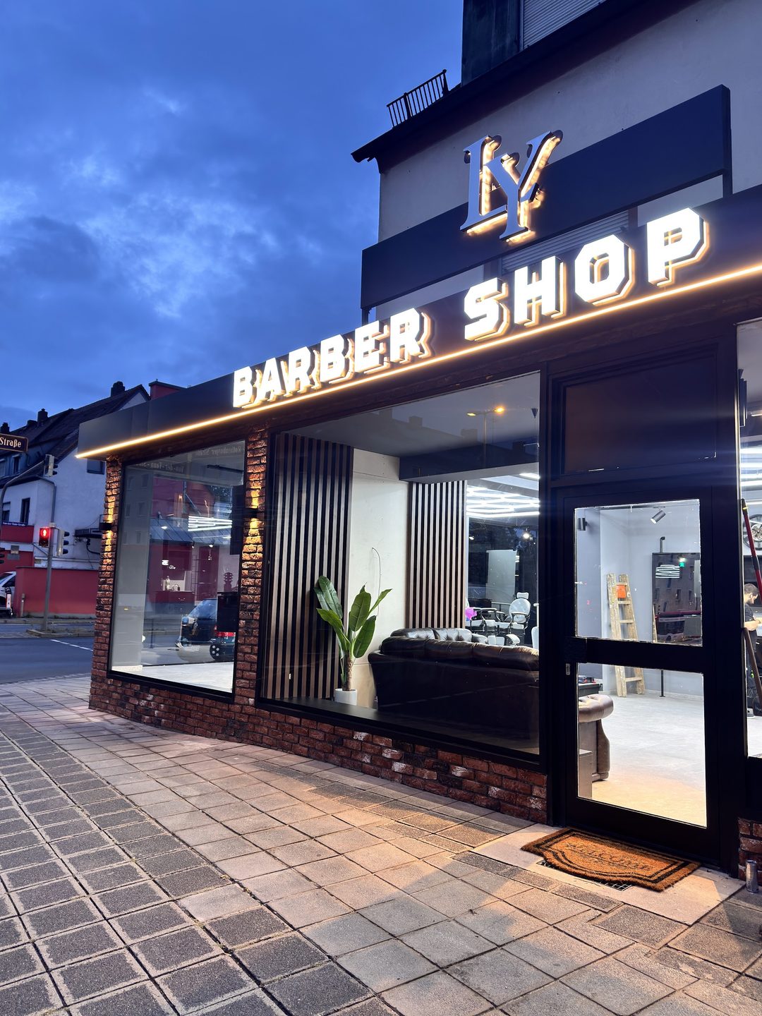 LY Barber Shop